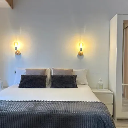 Apartment Lets Holidays Comfortable Near Tossa de Mar